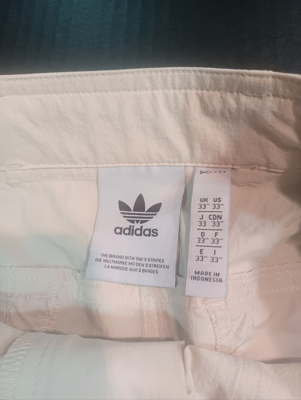 adidas Women's Cream Cargo Pants with Belted Waist Size 4 - Picture 3 of 8